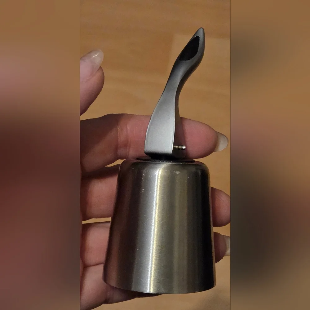 Oggi Stainless Steel Bottle Lever Stopper